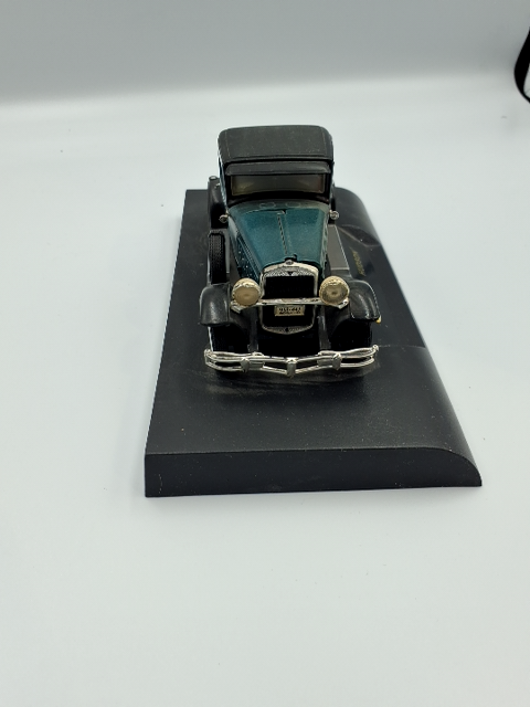 Modelbil